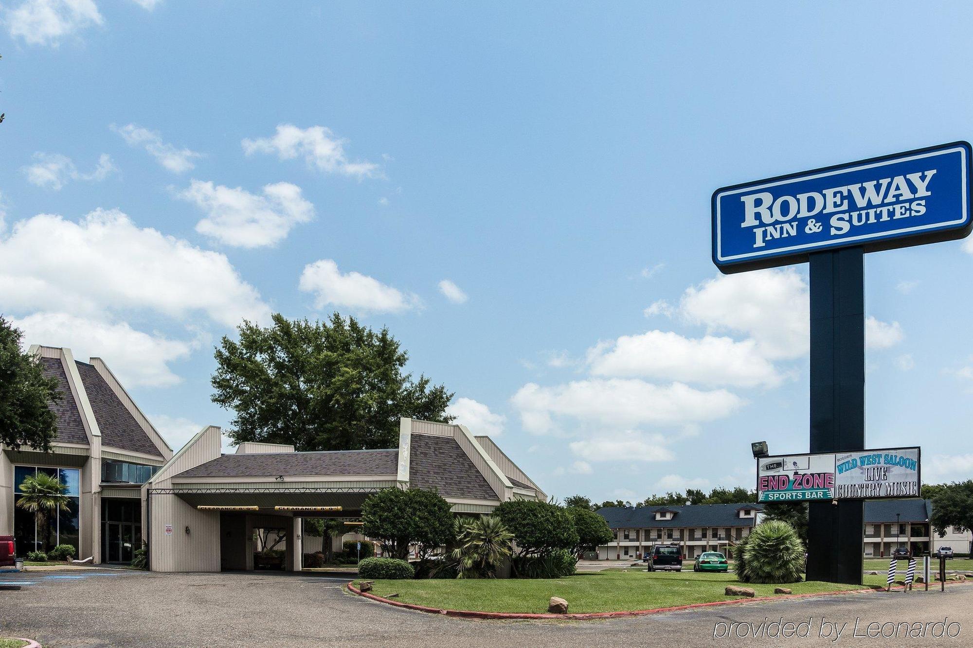Rodeway Inn & Suites At The Casino Bossier City Exterior photo